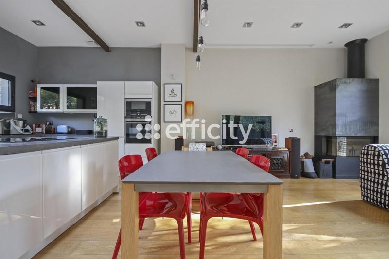 Villa - 145 m² - 6 pièces