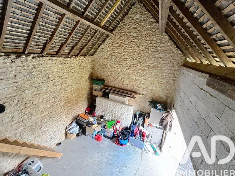 Maison - 93 m² - 4 pièces