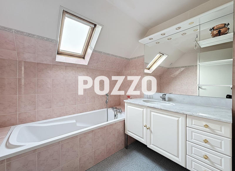 Maison - 115 m² - 5 pièces