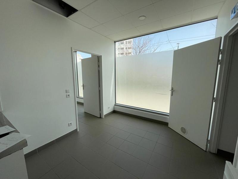 Local d'activité / Entrepôt - 37 m²