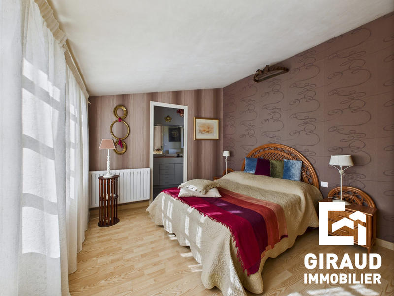 Villa - 220 m² - 10 pièces