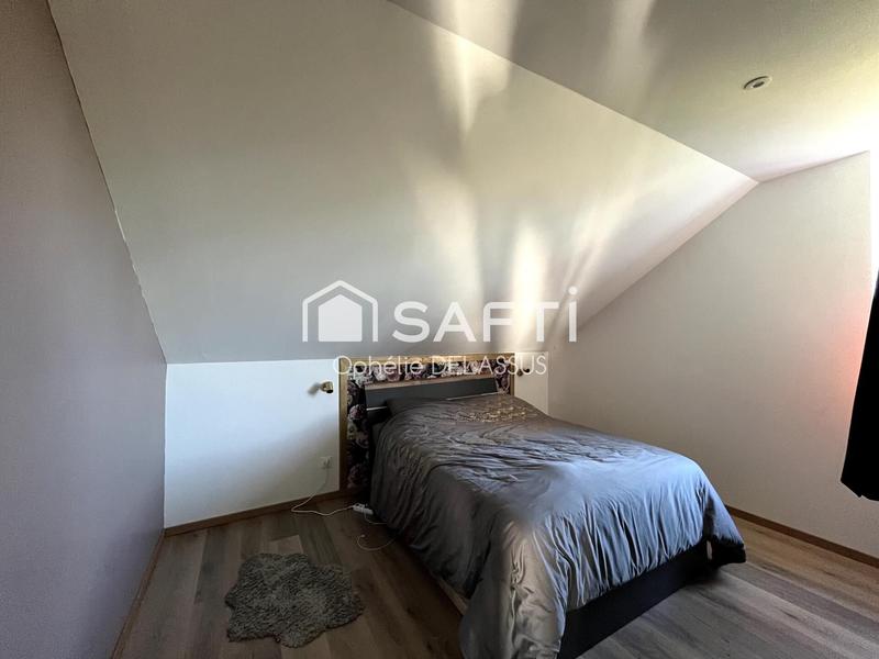 Maison - 220 m² - 10 pièces