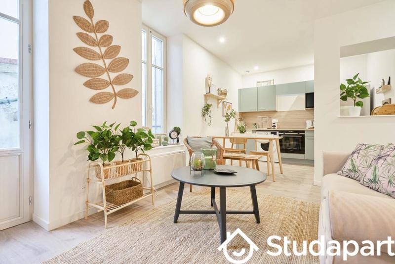 Chambre - 10 m² - 1 pièce