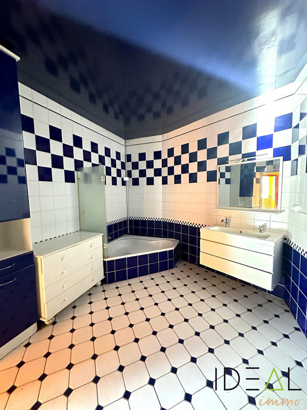 Immeuble - 1 276 m²