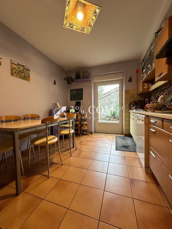 Maison - 190 m² - 8 pièces