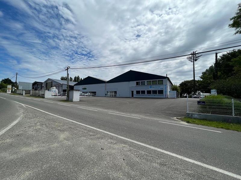 Local d'activité / Entrepôt - 1 800 m²