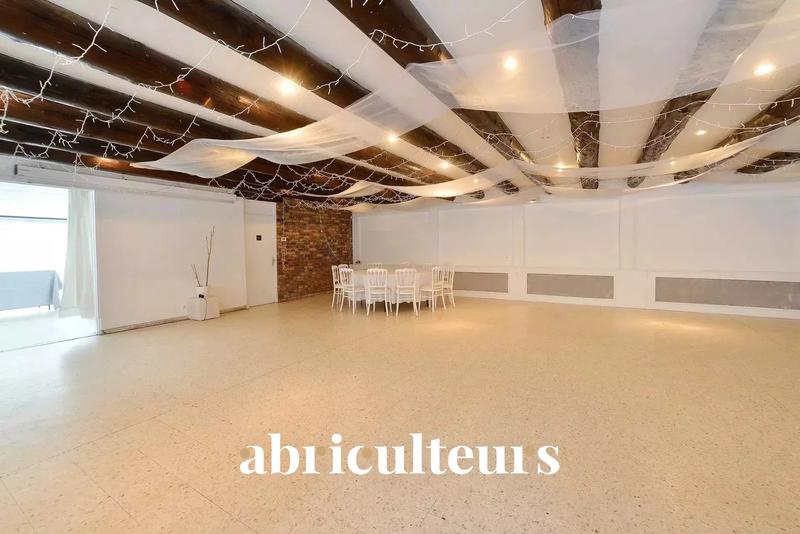 Château - 1 000 m² - 16 pièces