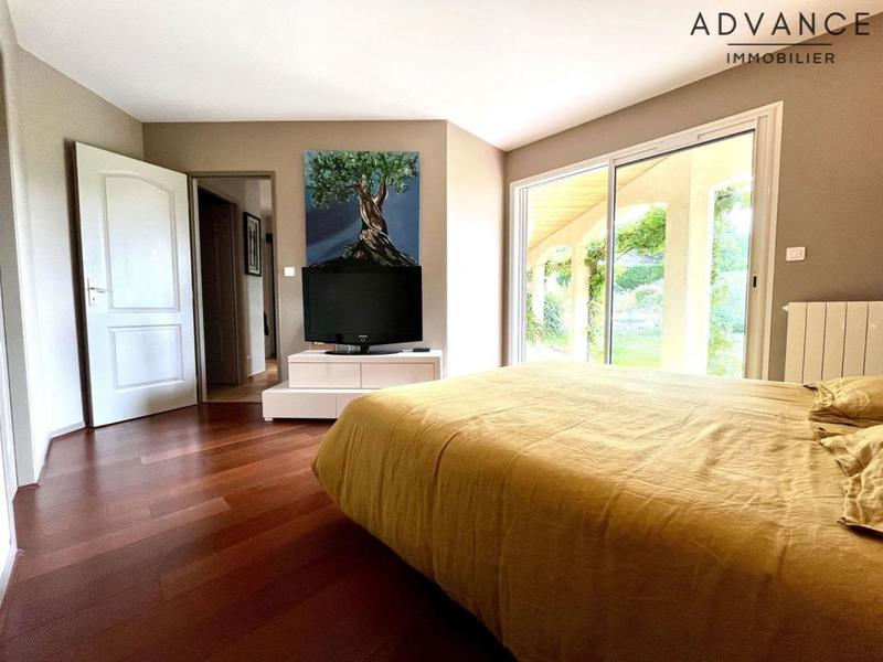 Maison - 172 m² - 6 pièces