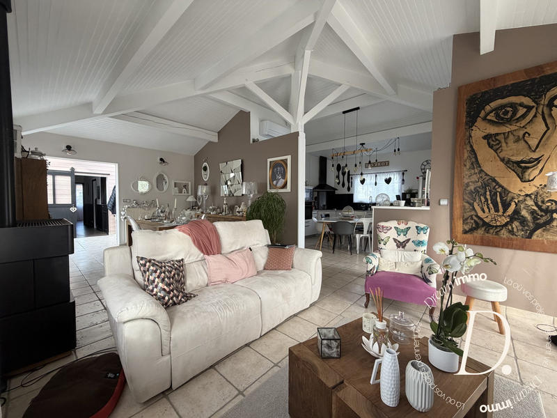 Maison - 203 m² - 5 pièces