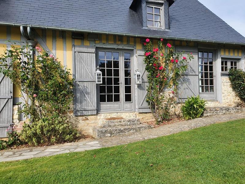 Maison - 300 m² - 12 pièces