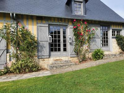 Maison - 300 m² - 12 pièces