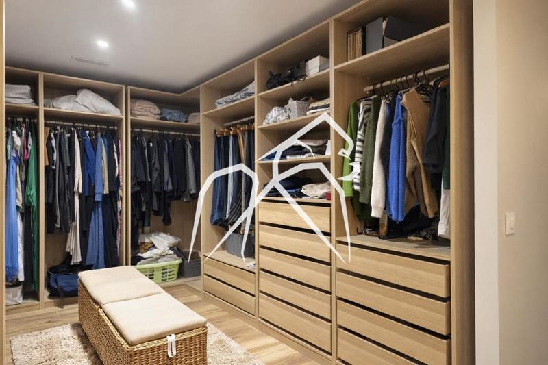 Maison ancienne - 190 m² - 6 pièces