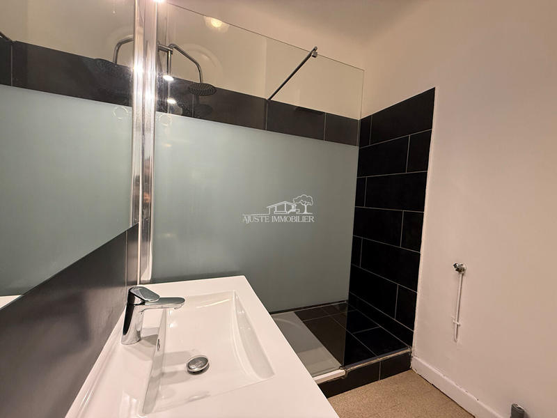 Maison - 150 m² - 8 pièces