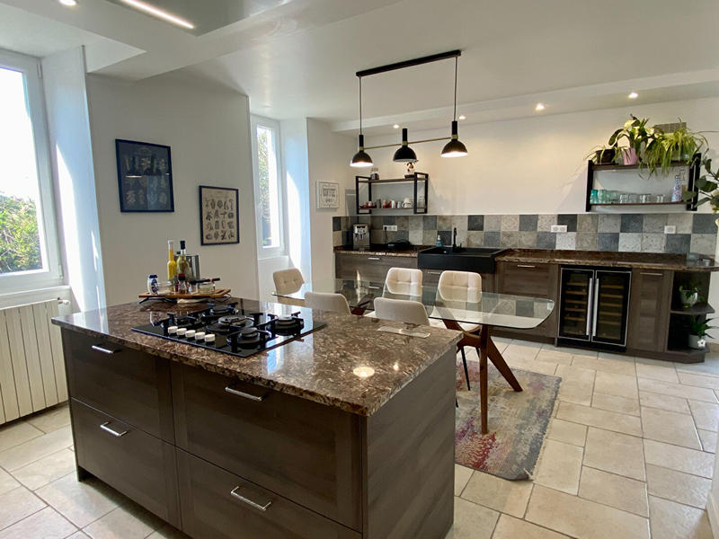 Maison - 190 m² - 9 pièces