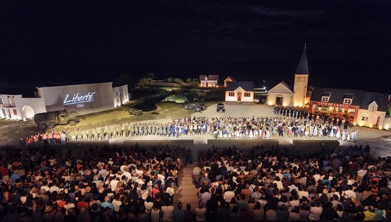 Nouveau Spectacle Cléry Son &amp; Lumière : la Belle Epoque