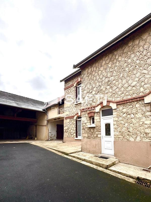 Maison de village - 120 m² - 6 pièces