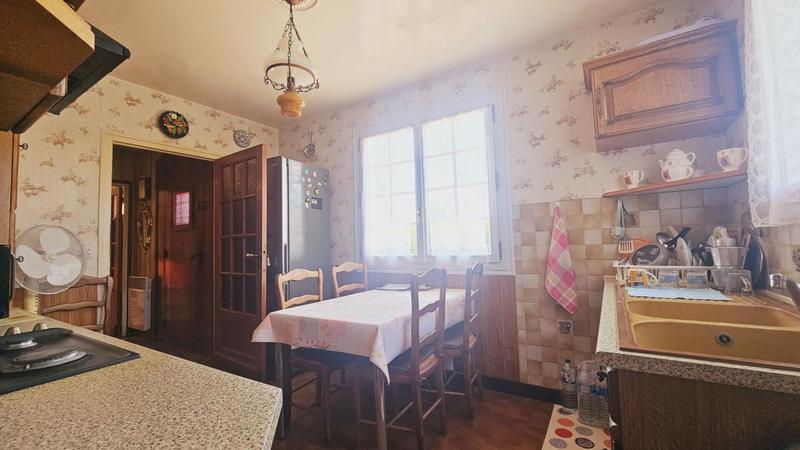 Maison - 96 m² - 5 pièces