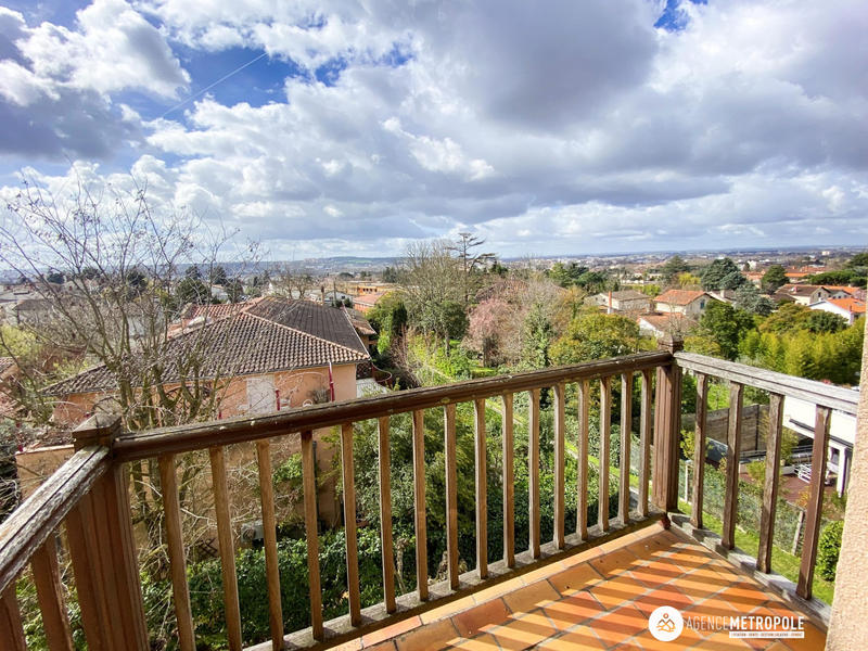 Appartement - 140 m² - 6 pièces