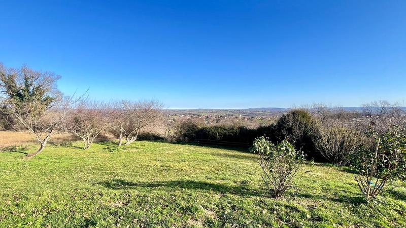 Maison - 215 m² - 6 pièces