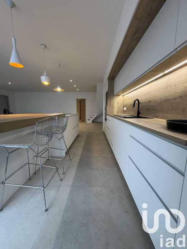 Maison - 183 m² - 5 pièces