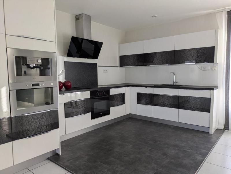 Maison - 102 m² - 4 pièces