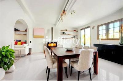 Pavillon - 85 m² - 4 pièces