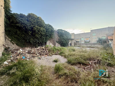 Propriété - 940 m² - 1 pièce