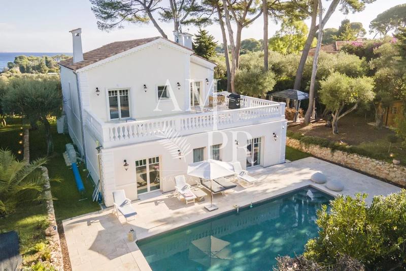 Villa - 257 m² - 4 pièces