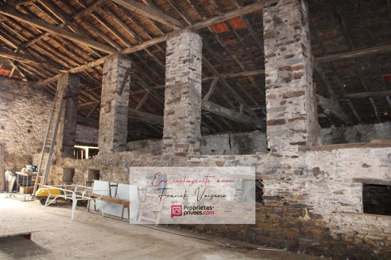 Maison - 230 m² - 3 pièces