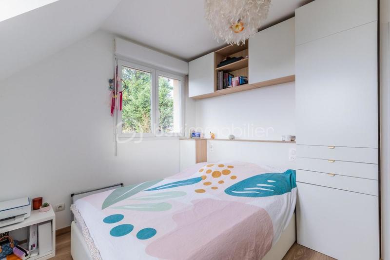 Maison - 94 m² - 5 pièces