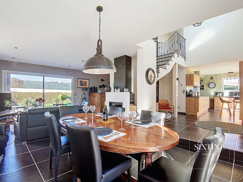 Villa - 149 m² - 8 pièces