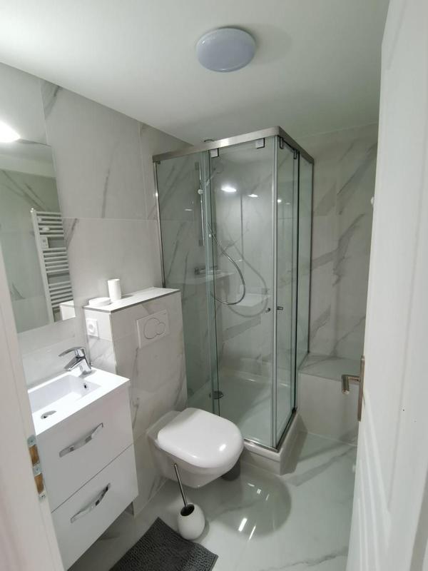 Maison - 265 m² - 9 pièces