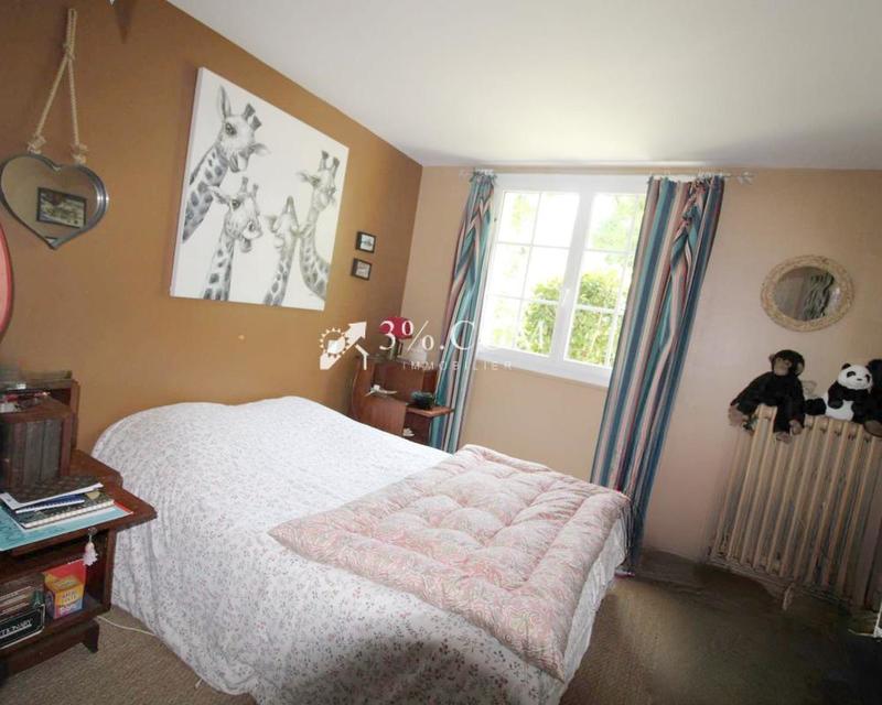 Maison - 290 m² - 9 pièces