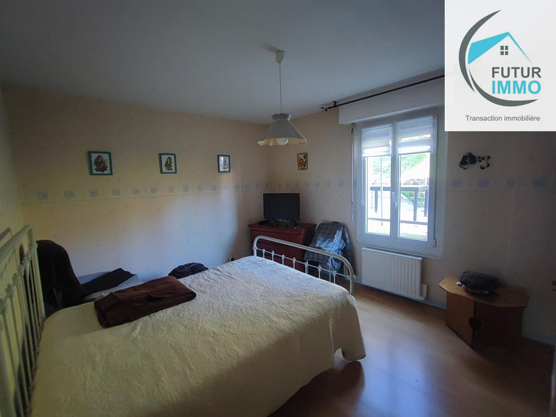 Maison - 215 m² - 8 pièces