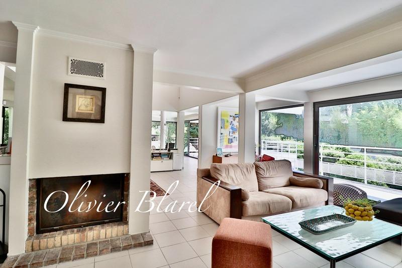 Maison d'architecte - 237 m² - 8 pièces