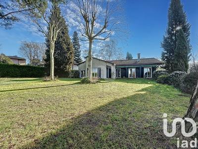 Maison - 161 m² - 7 pièces