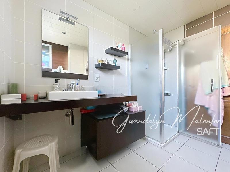 Maison - 184 m² - 6 pièces