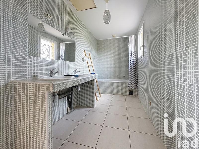 Maison - 144 m² - 4 pièces