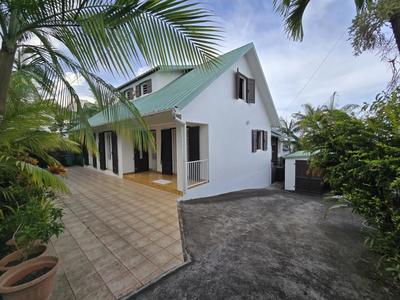 Maison - 160 m² - 8 pièces