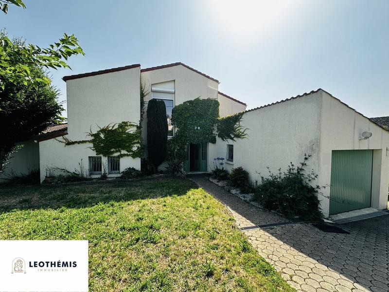 Maison - 188 m² - 5 pièces