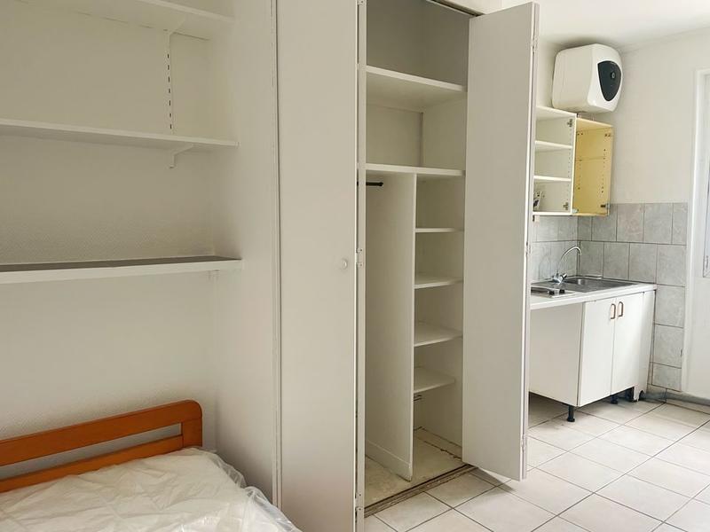 Studio - 13 m² - 1 pièce