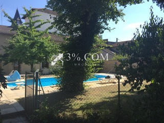 Propriété - 369 m² - 10 pièces