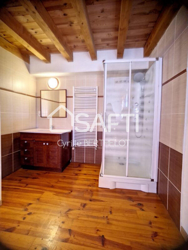 Maison - 310 m² - 8 pièces