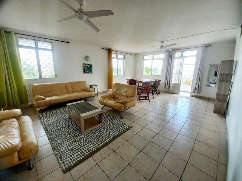 Villa - 176 m² - 7 pièces