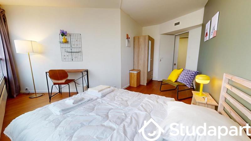 Chambre - 9 m² - 1 pièce