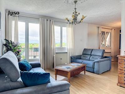 Appartement - 67 m² - 4 pièces