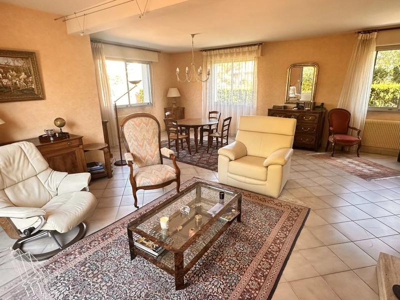 Maison d'architecte - 202 m² - 8 pièces