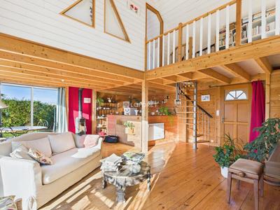 Maison - 91 m² - 3 pièces