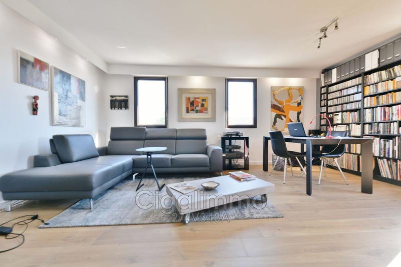 Appartement - 80 m² - 3 pièces