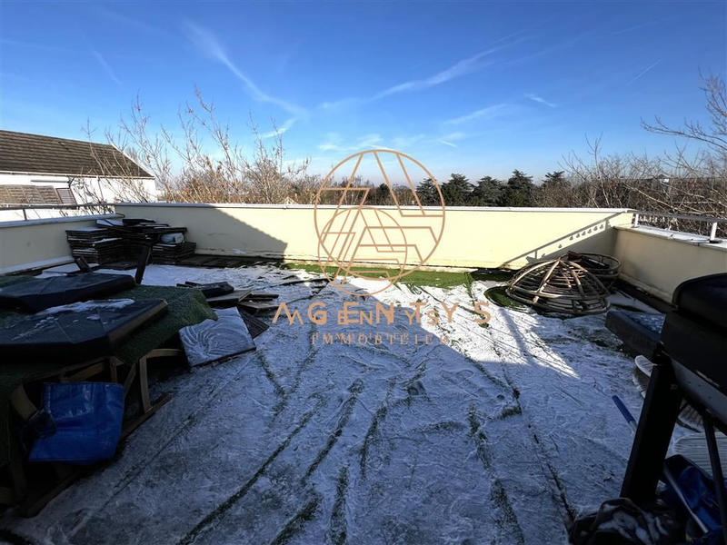 Duplex - 95 m² - 4 pièces